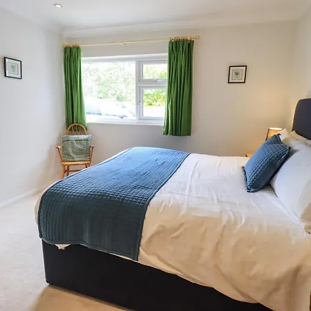 Pembroke * Grange-over-Sands